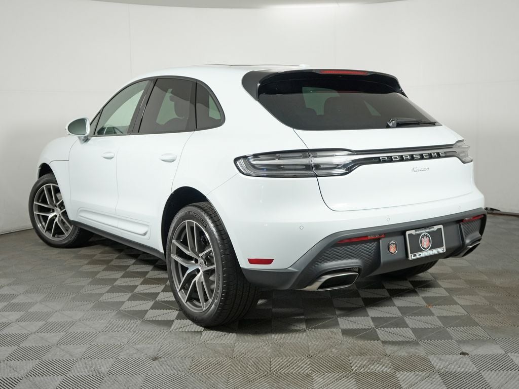 2026 Porsche Macan Base