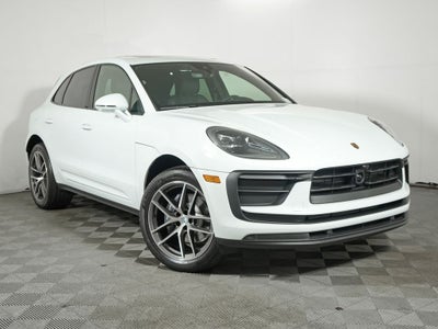2026 Porsche Macan Base