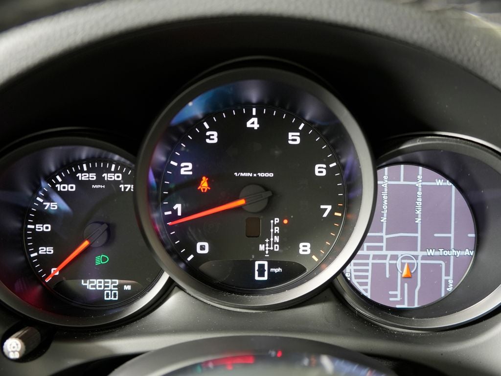 2021 Porsche Macan Base