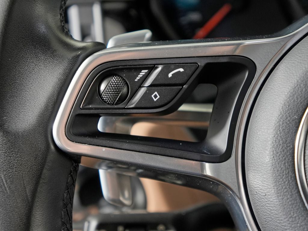 2021 Porsche Macan Base
