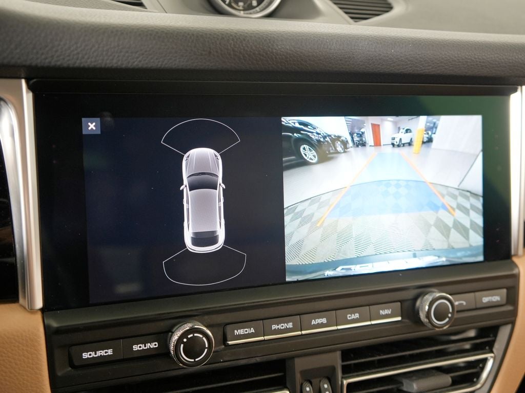 2021 Porsche Macan Base