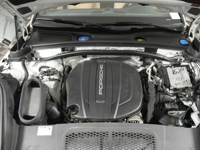 2021 Porsche Macan Base
