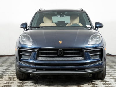 2023 Porsche Macan Base