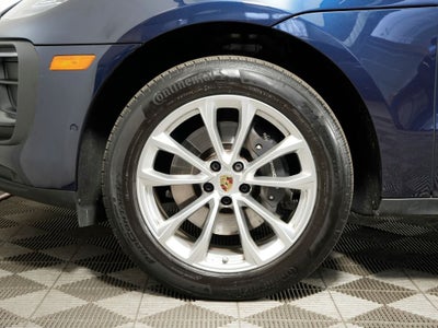 2023 Porsche Macan Base