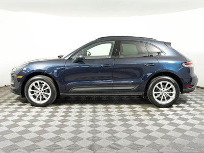 2023 Porsche Macan Base