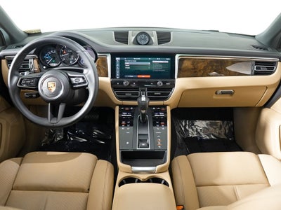 2023 Porsche Macan Base