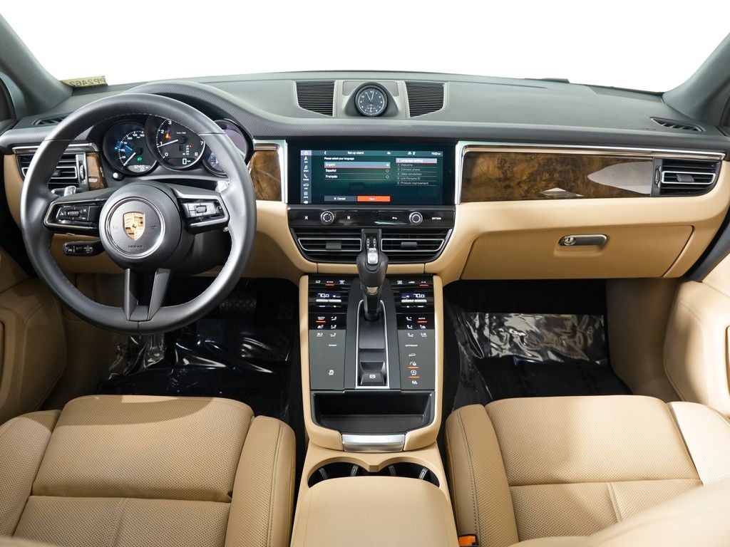 2023 Porsche Macan Base