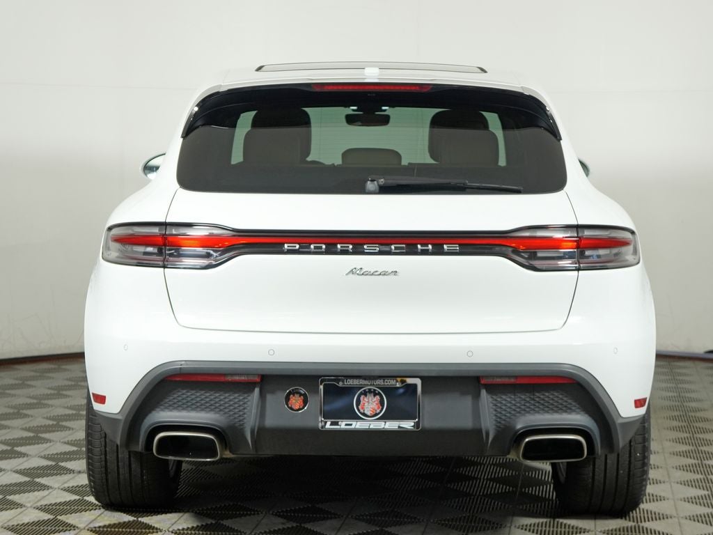 2025 Porsche Macan Base