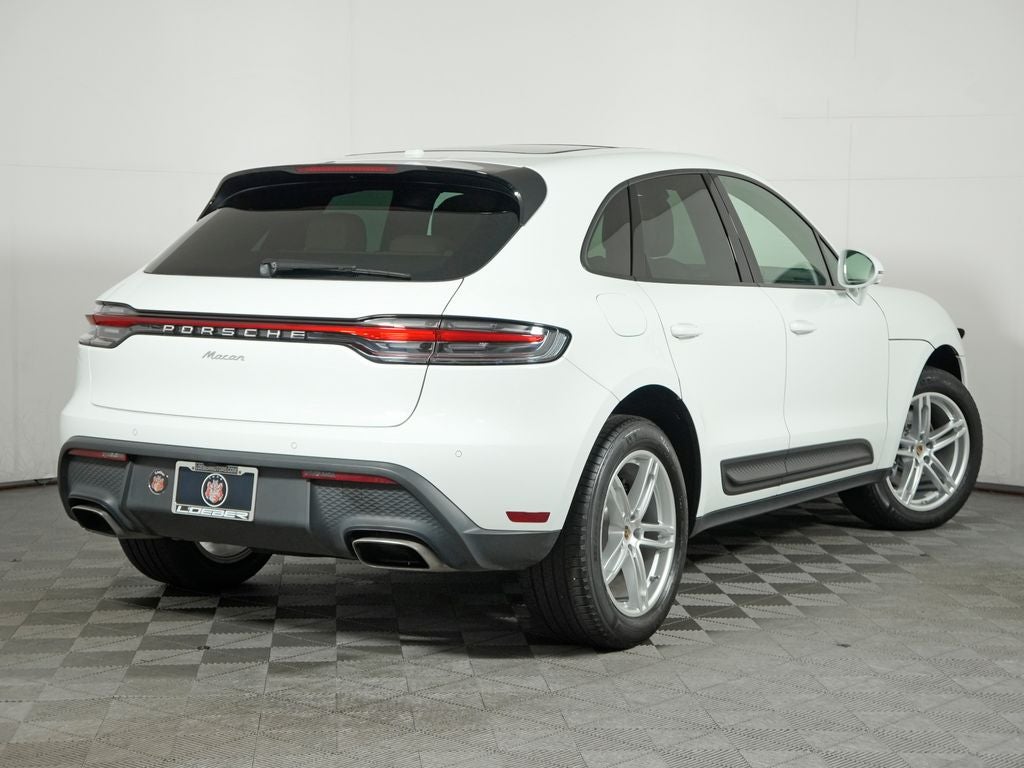 2025 Porsche Macan Base