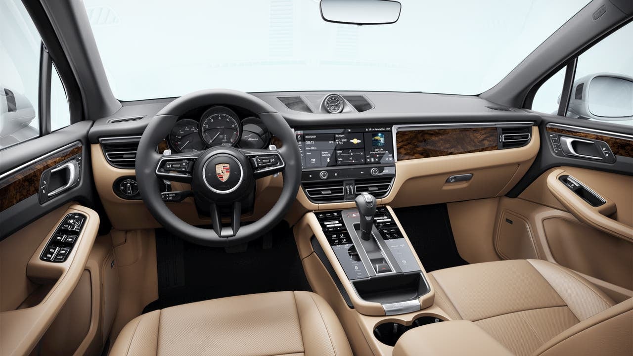 2025 Porsche Macan Base