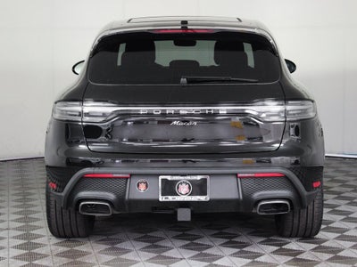 2025 Porsche Macan Base
