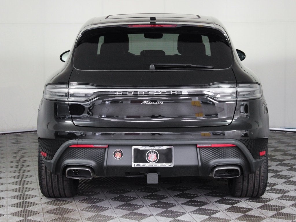 2025 Porsche Macan Base