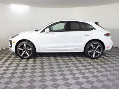 2025 Porsche Macan Base