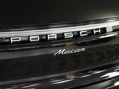 2026 Porsche Macan Base