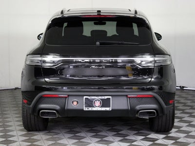 2026 Porsche Macan Base