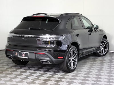 2026 Porsche Macan Base