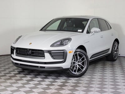 2026 Porsche Macan Base