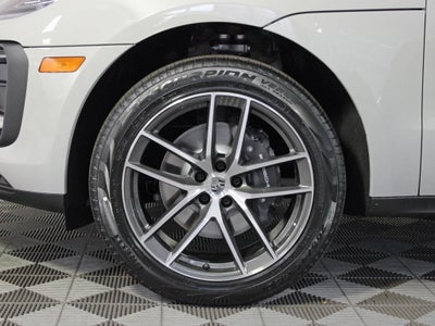 2026 Porsche Macan Base