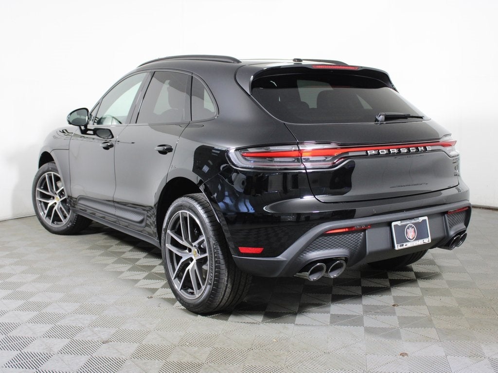 2026 Porsche Macan Base