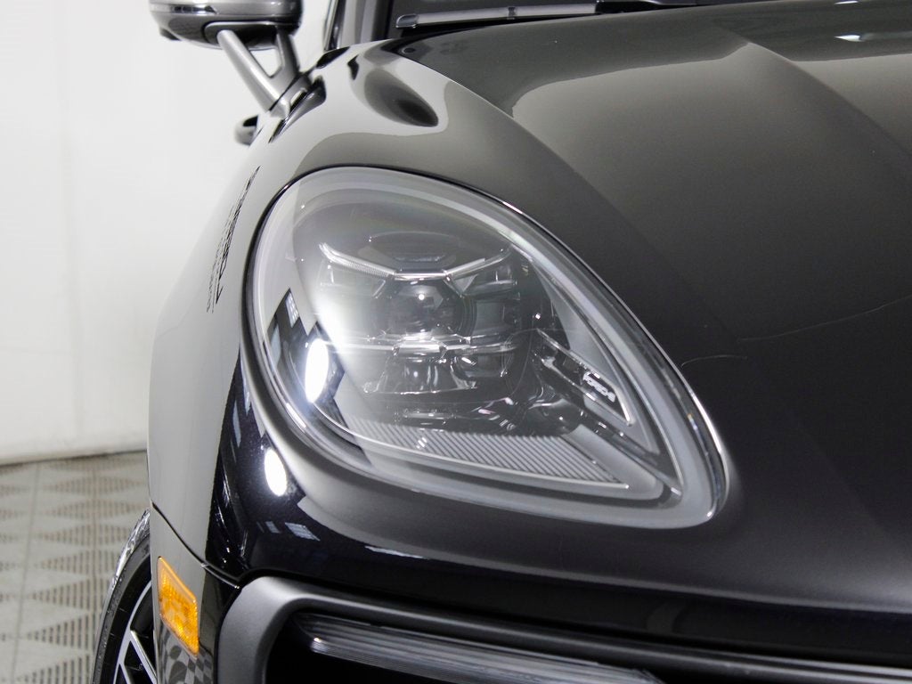 2026 Porsche Macan T