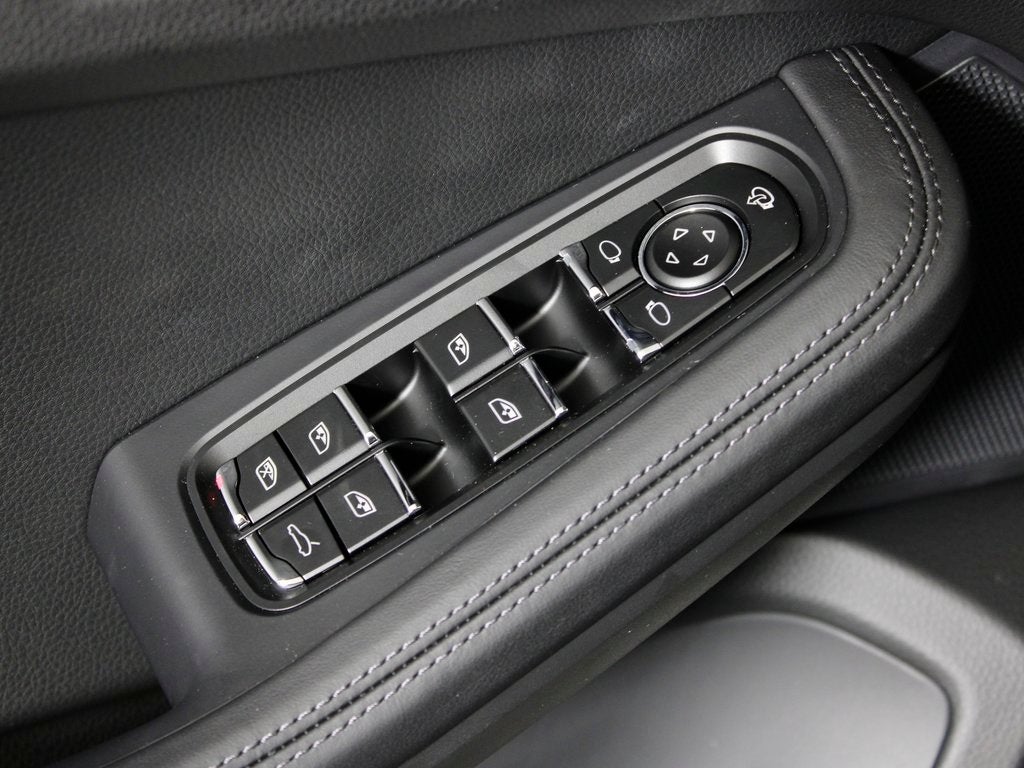 2026 Porsche Macan T