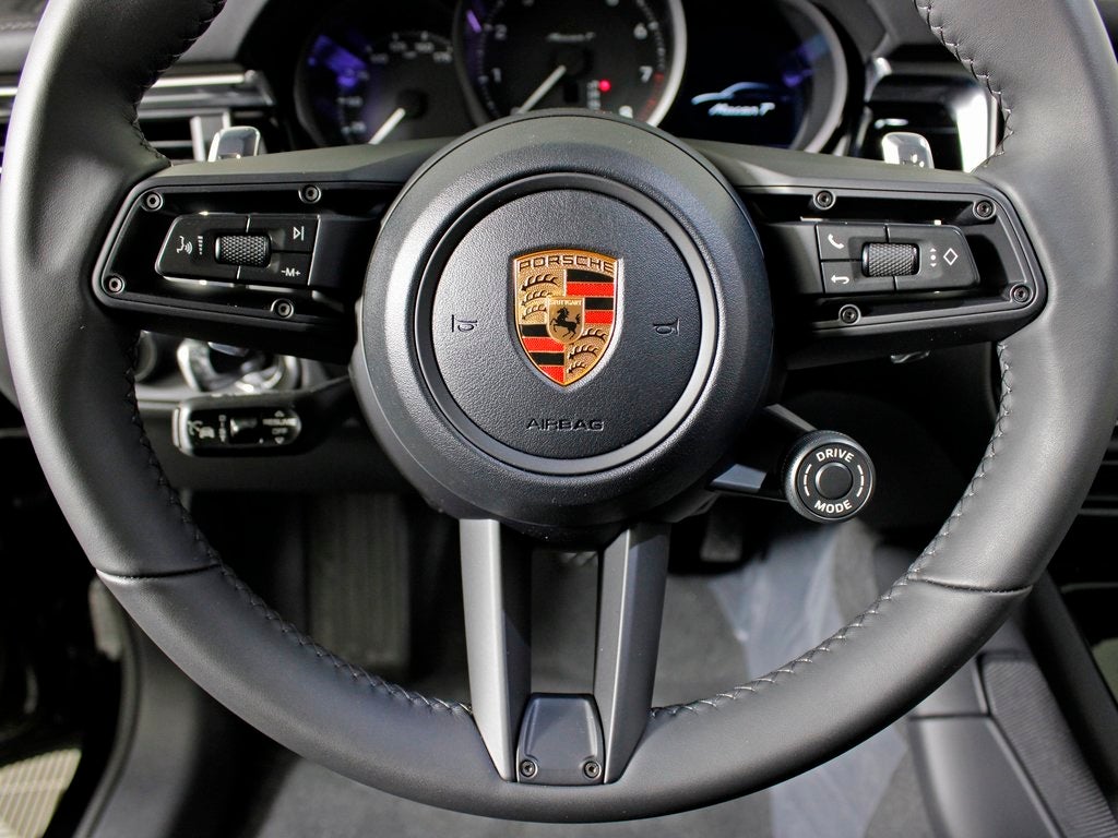 2026 Porsche Macan T