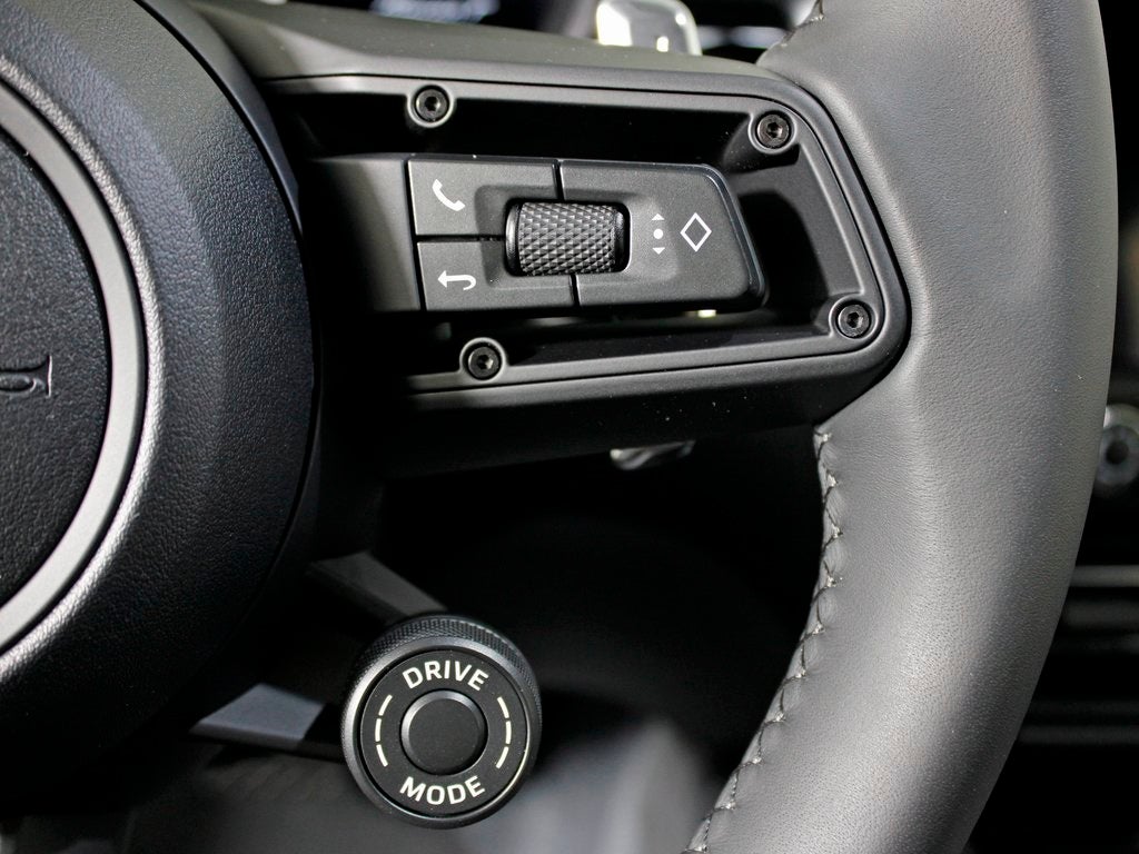 2026 Porsche Macan T