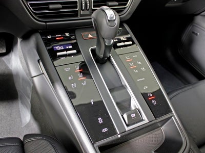 2026 Porsche Macan T