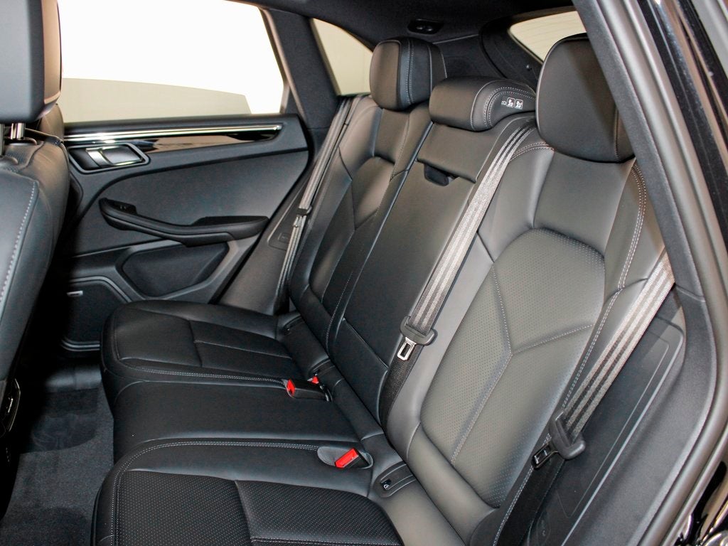 2026 Porsche Macan T