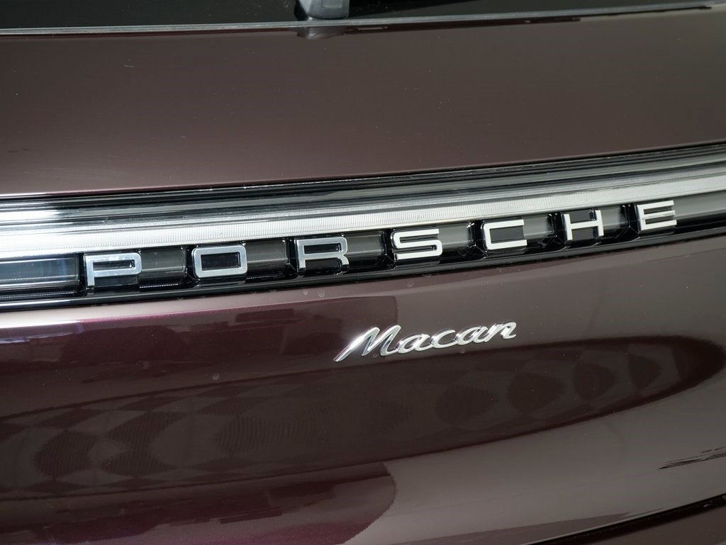 2026 Porsche Macan Base