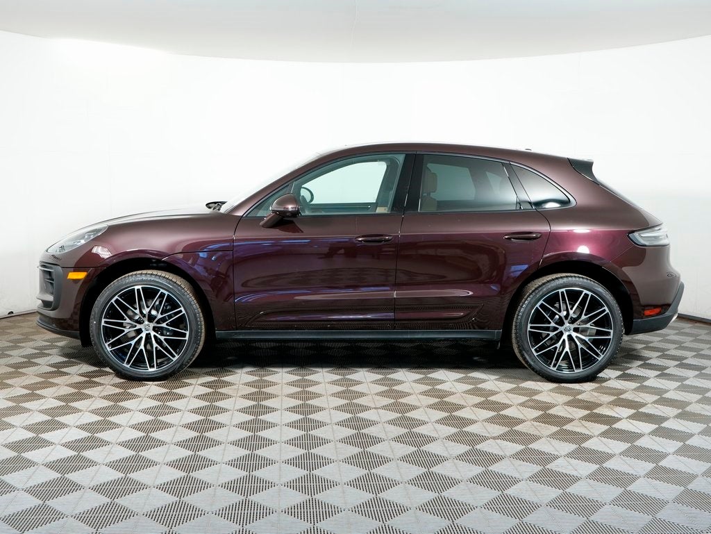 2026 Porsche Macan Base
