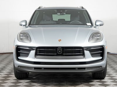2026 Porsche Macan Base