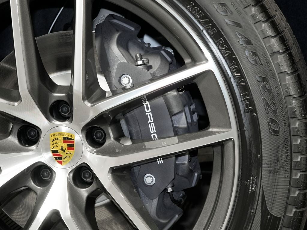 2026 Porsche Macan Base
