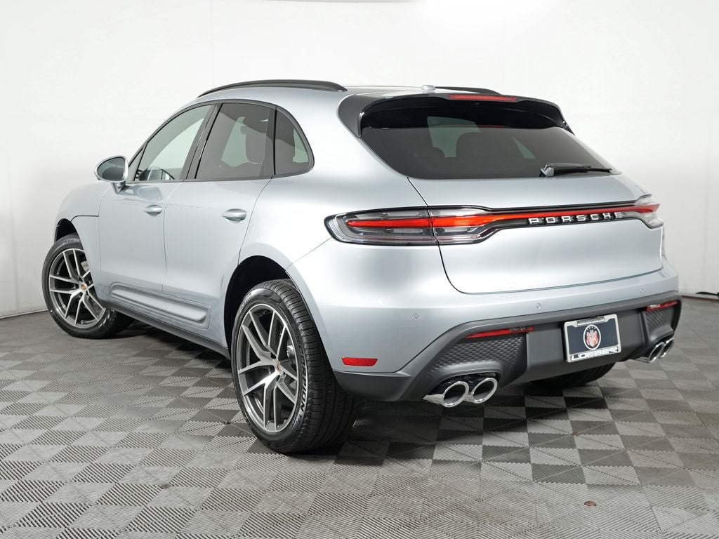 2026 Porsche Macan Base