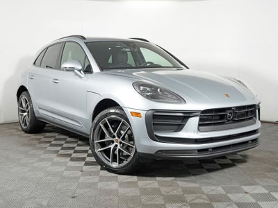2026 Porsche Macan Base