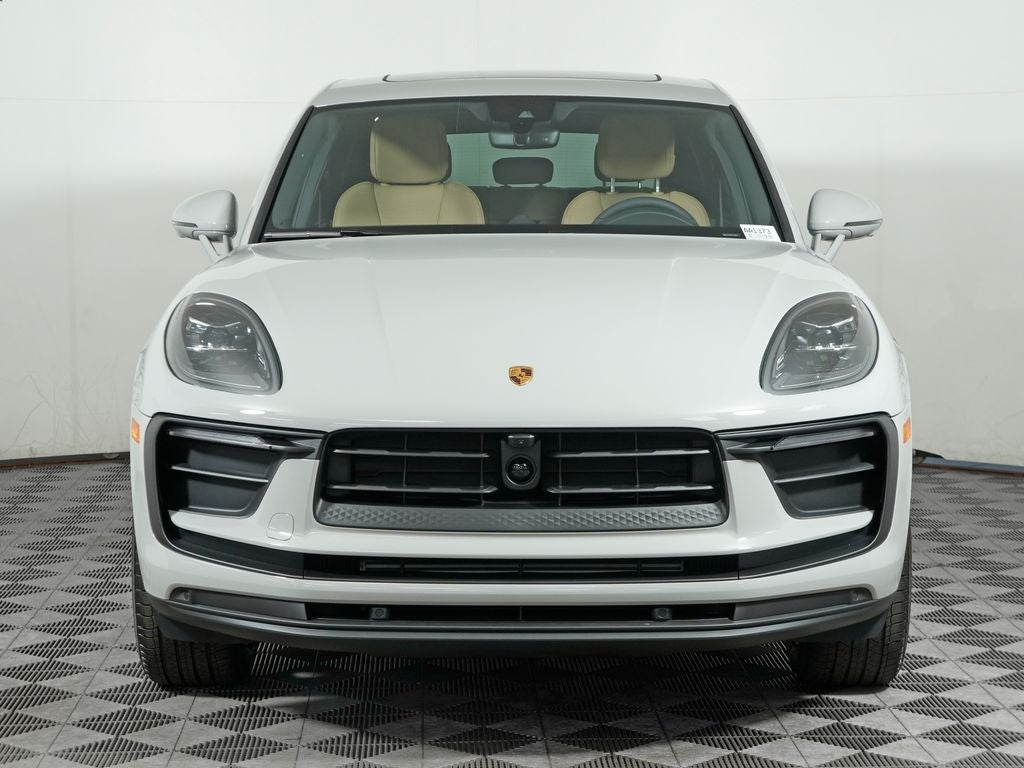 2026 Porsche Macan Base