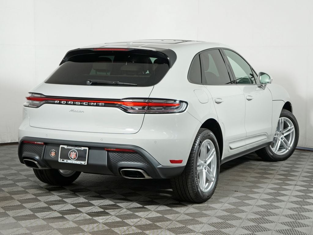 2026 Porsche Macan Base