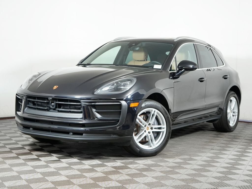 2024 Porsche Macan Base