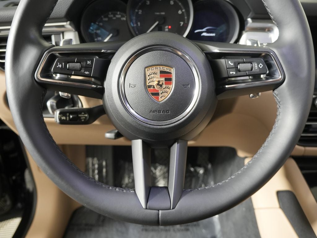2024 Porsche Macan Base