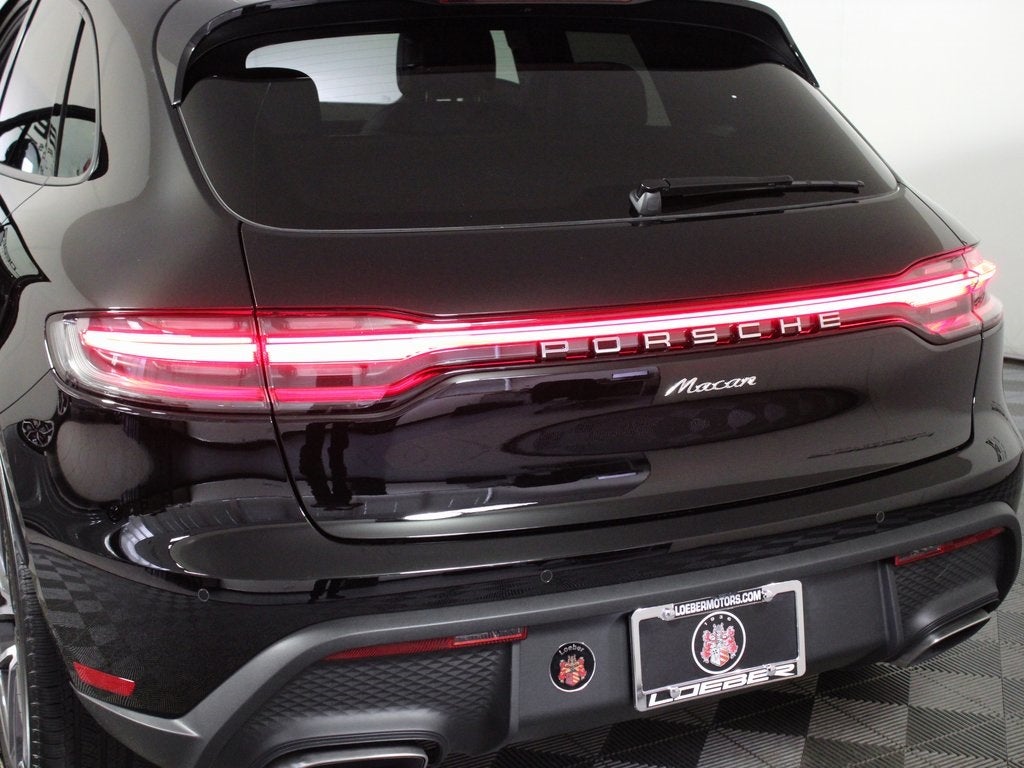 2025 Porsche Macan Base