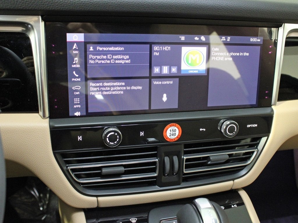 2025 Porsche Macan Base