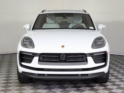 2025 Porsche Macan Base