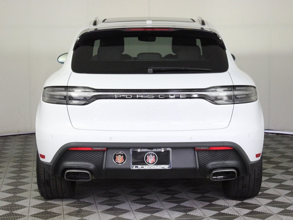 2025 Porsche Macan Base