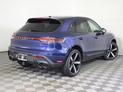 2025 Porsche Macan Base
