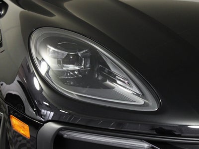 2025 Porsche Macan T