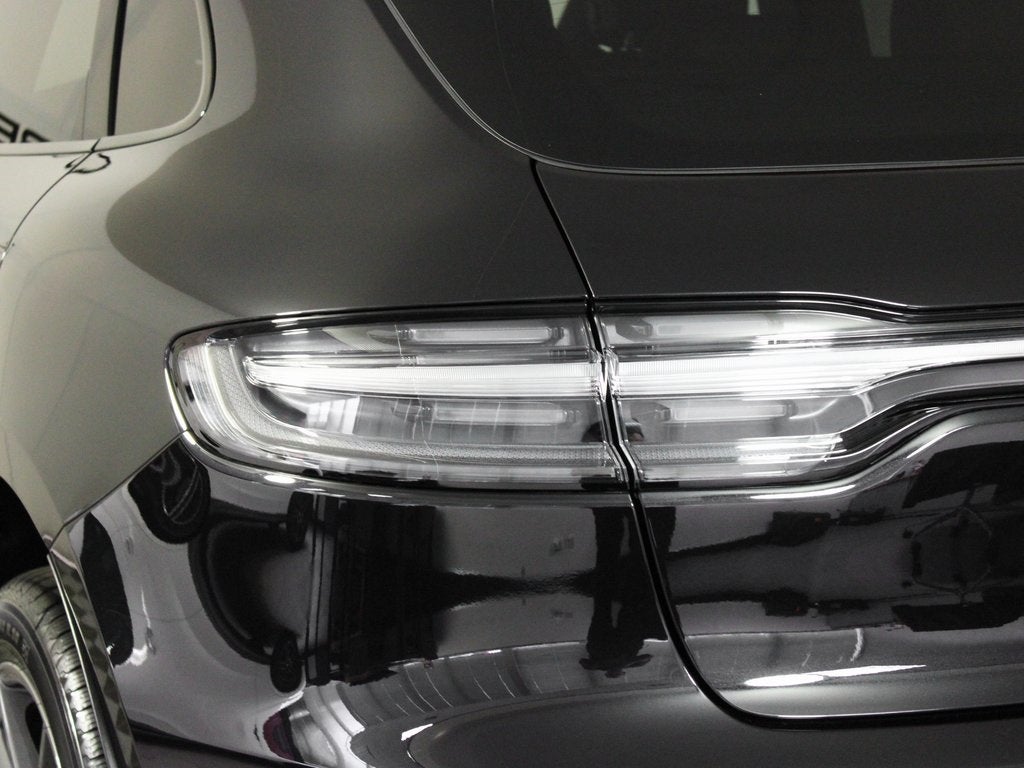 2025 Porsche Macan T