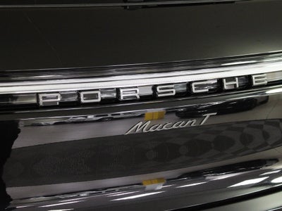 2025 Porsche Macan T