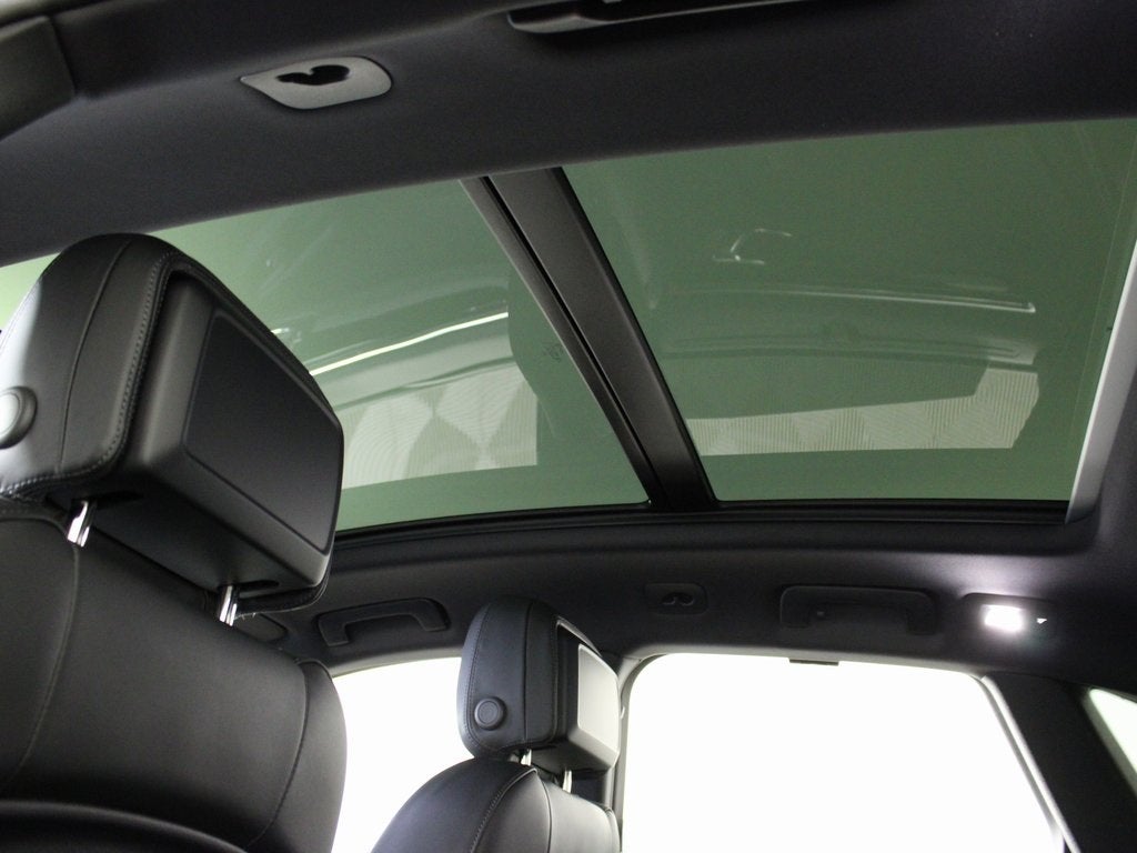 2025 Porsche Macan T