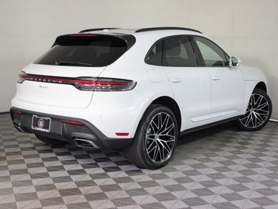 2026 Porsche Macan Base