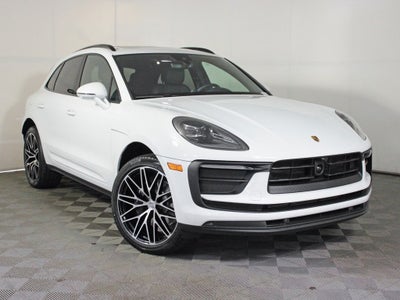 2026 Porsche Macan Base